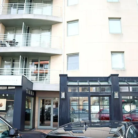 Lägenhet Stylish With Garage, Cleaning Included Nieuwpoort