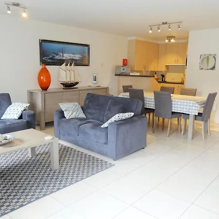 Lägenhet Stylish With Garage, Cleaning Included Nieuwpoort